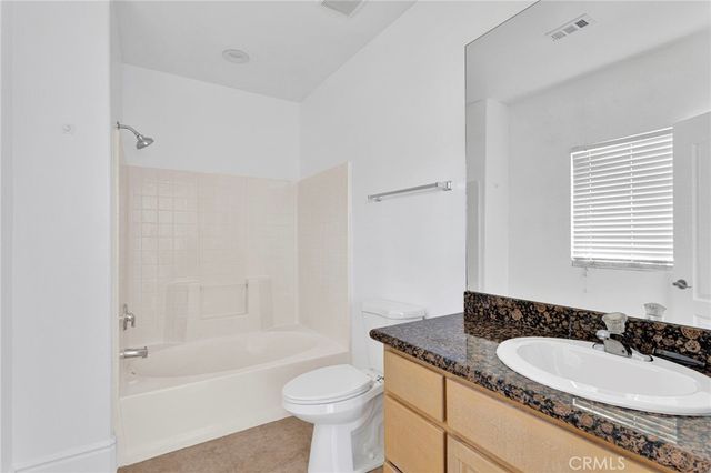 16245 Ridge View Drive, Apple Valley, CA 92307