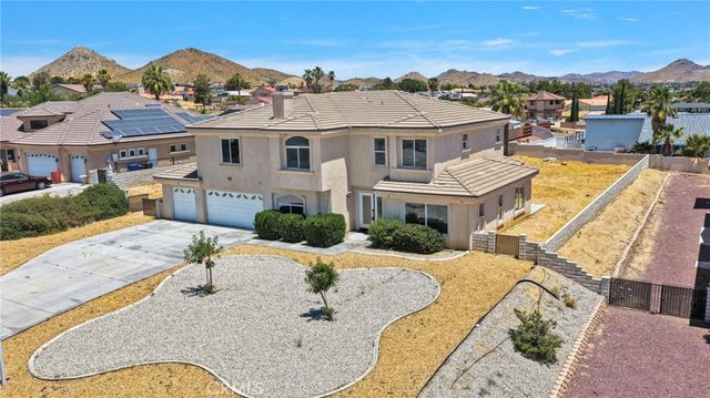 16245 Ridge View Drive, Apple Valley, CA 92307