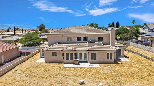 16245 Ridge View Drive, Apple Valley, CA 92307
