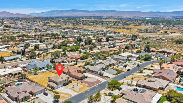 16245 Ridge View Drive, Apple Valley, CA 92307