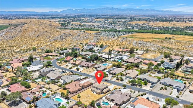 16245 Ridge View Drive, Apple Valley, CA 92307