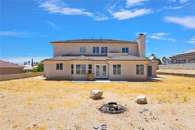 16245 Ridge View Drive, Apple Valley, CA 92307