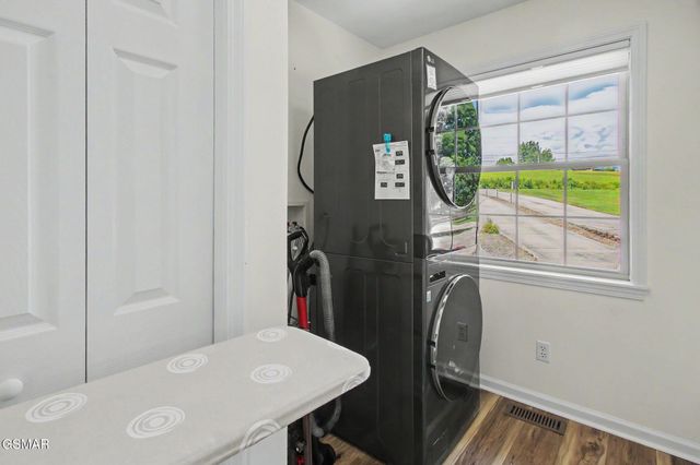 1820 Harbor Hills Lane, Dandridge, TN 37725