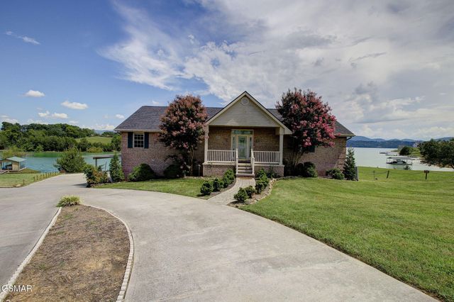 1820 Harbor Hills Lane, Dandridge, TN 37725