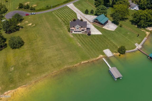 1820 Harbor Hills Lane, Dandridge, TN 37725