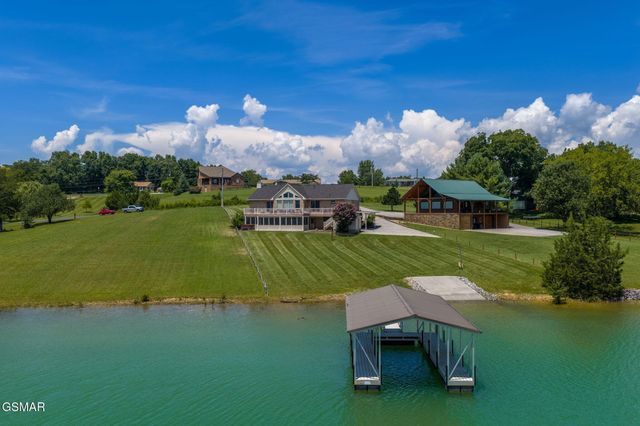 1820 Harbor Hills Lane, Dandridge, TN 37725