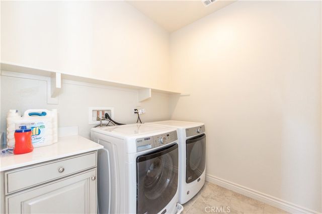 59 Walden, Irvine, CA 92620