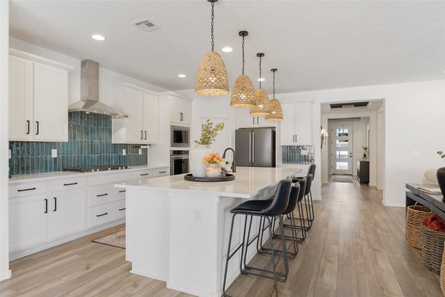 64 Mountaingem Loop, Santa Fe, NM 87508