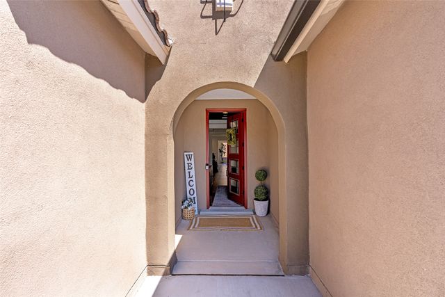 64 Mountaingem Loop, Santa Fe, NM 87508