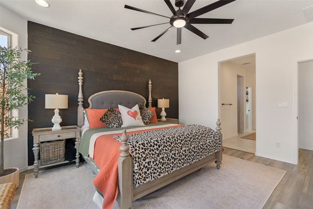 64 Mountaingem Loop, Santa Fe, NM 87508