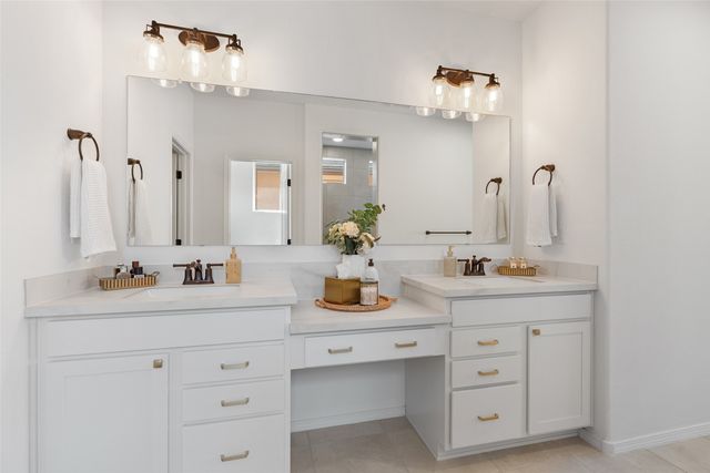 64 Mountaingem Loop, Santa Fe, NM 87508