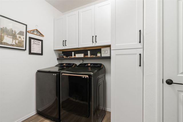 64 Mountaingem Loop, Santa Fe, NM 87508