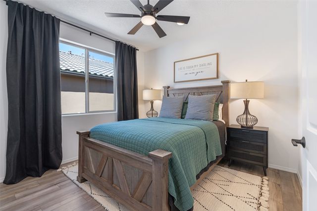 64 Mountaingem Loop, Santa Fe, NM 87508