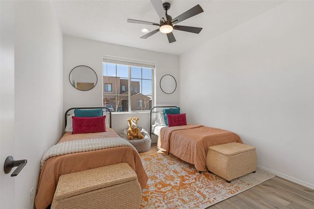 64 Mountaingem Loop, Santa Fe, NM 87508