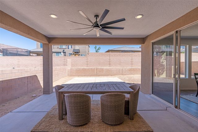64 Mountaingem Loop, Santa Fe, NM 87508