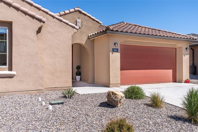 64 Mountaingem Loop, Santa Fe, NM 87508
