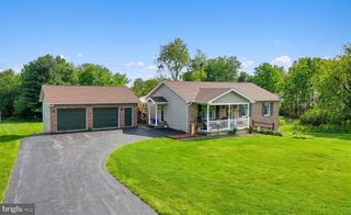 2251 MEETINGHOUSE RD, Spring Grove, PA 17362