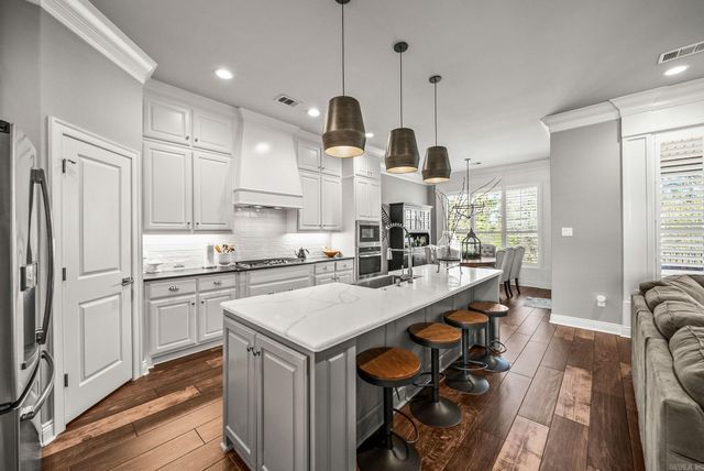 3 Ridgeview Lane, Maumelle, AR 72113