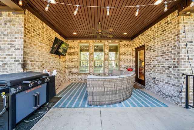 3 Ridgeview Lane, Maumelle, AR 72113