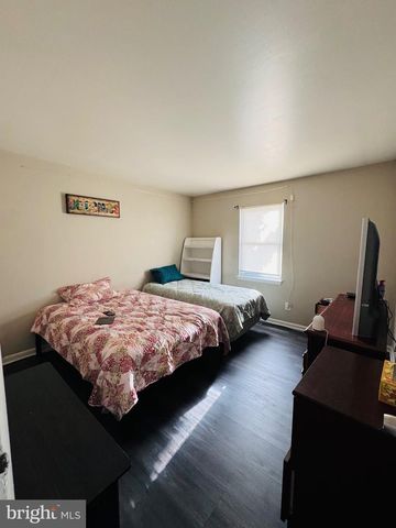 8240 WYCLIFFE CT, Manassas, VA 20109