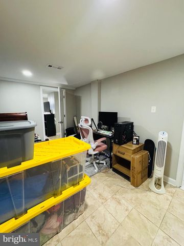 8240 WYCLIFFE CT, Manassas, VA 20109