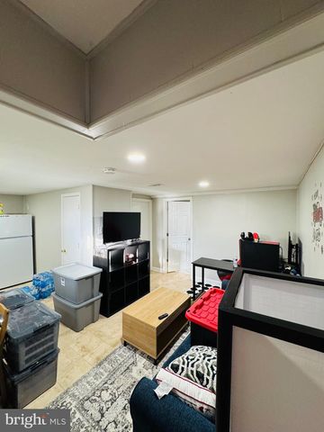 8240 WYCLIFFE CT, Manassas, VA 20109