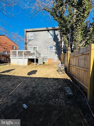 8240 WYCLIFFE CT, Manassas, VA 20109