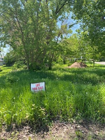 1023 Hooks Lane, Fox Lake, IL 60050