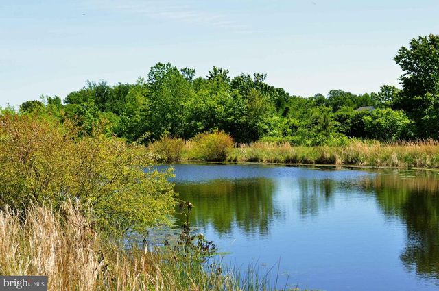 208 FARLEIGH DR, Smyrna, DE 19977