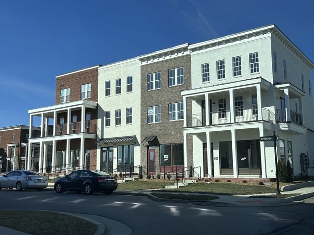 2101 Branford Pl Apt 203, Thompsons Station, TN 37179
