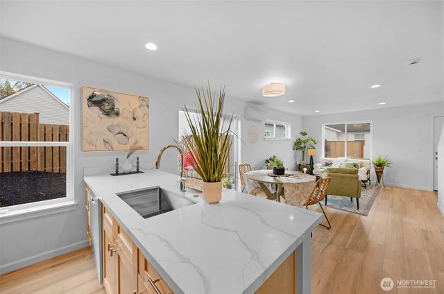 6315 W Beech Street #B, Everett, WA 98203