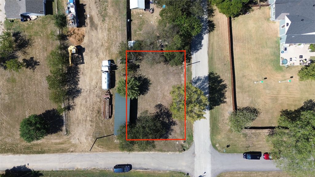 500 S Friou Street, Alvarado, TX 76009