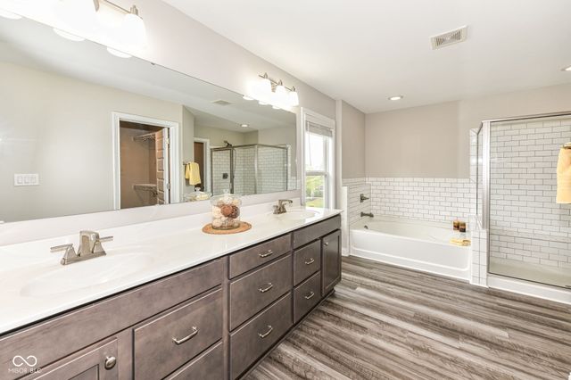 14404 Trahan Drive, Carmel, IN 46074