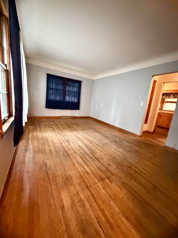 1664 Hawthorne Avenue, Waterloo, IA 50702