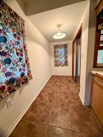 1664 Hawthorne Avenue, Waterloo, IA 50702