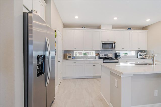 10009 PEARSON AVENUE, Orlando, FL 32827