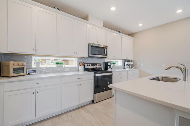 10009 PEARSON AVENUE, Orlando, FL 32827