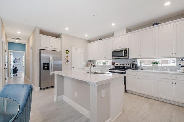 10009 PEARSON AVENUE, Orlando, FL 32827