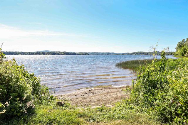 424 Miller Way, Newport Town, VT 05857