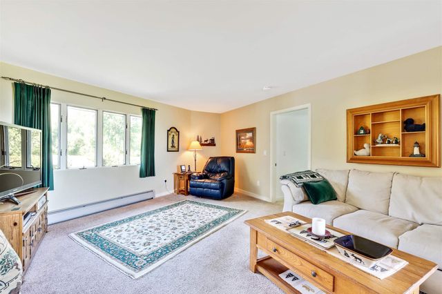 424 Miller Way, Newport Town, VT 05857