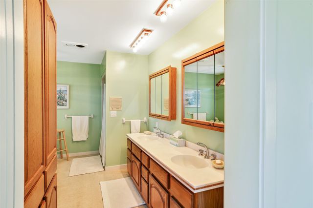424 Miller Way, Newport Town, VT 05857