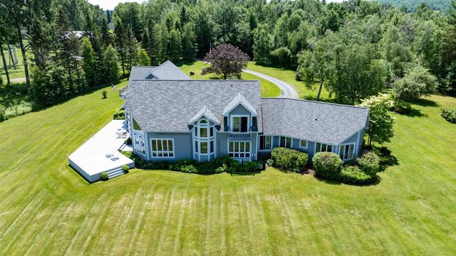 424 Miller Way, Newport Town, VT 05857