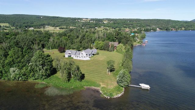 424 Miller Way, Newport Town, VT 05857