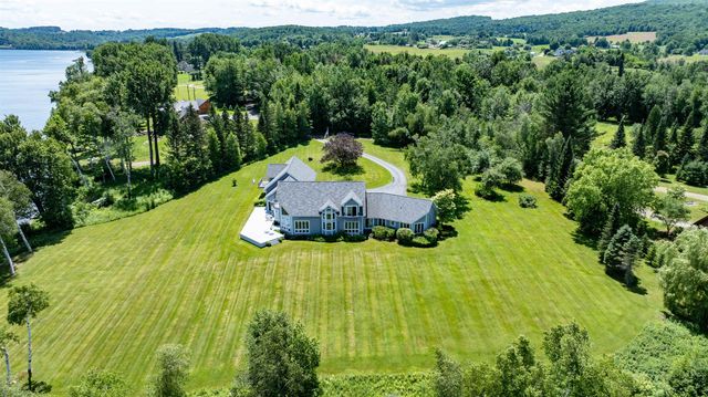424 Miller Way, Newport Town, VT 05857