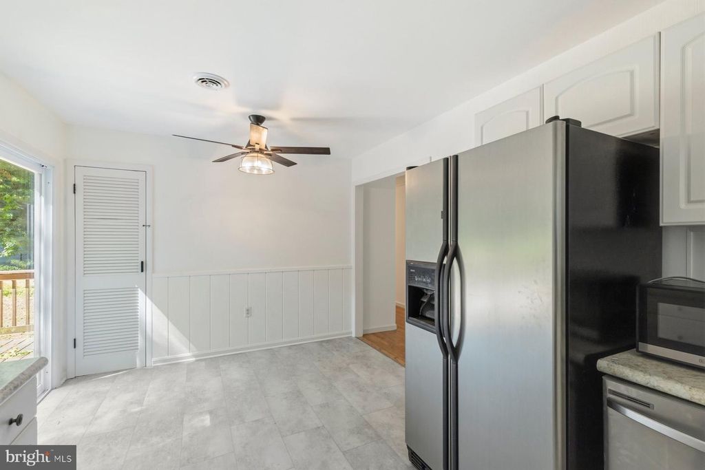 Image 12 of property listing at 3204 BUFFALO RD, New Windsor, MD 21776
