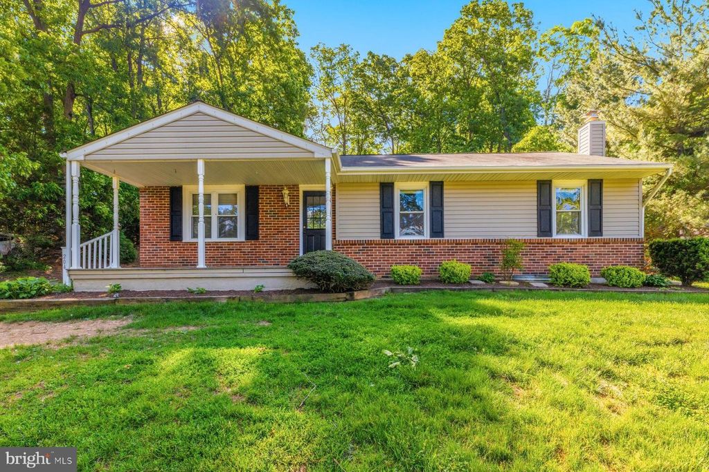 Image 2 of property listing at 3204 BUFFALO RD, New Windsor, MD 21776