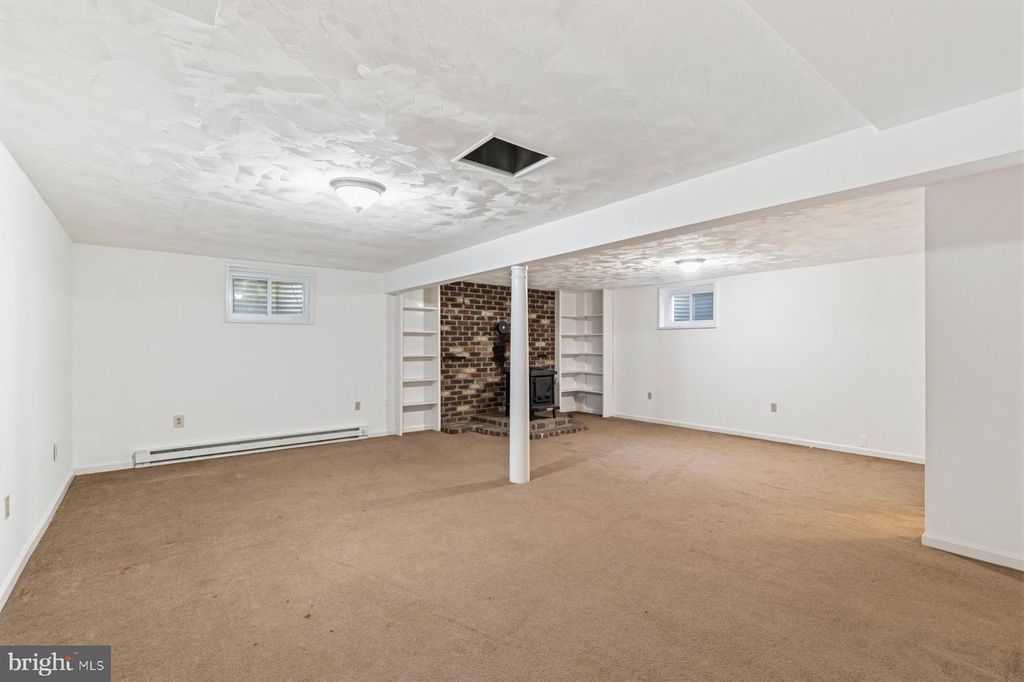 Image 20 of property listing at 3204 BUFFALO RD, New Windsor, MD 21776