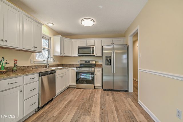 22126 Pinebrook Drive, Bristol, VA 24202