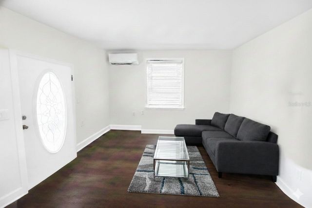 933 MYRTLE AVENUE, Venice, FL 34285