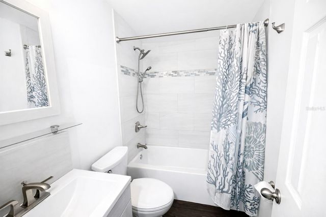 933 MYRTLE AVENUE, Venice, FL 34285